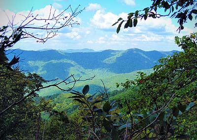 Cumberland Trail : view of distant mountains